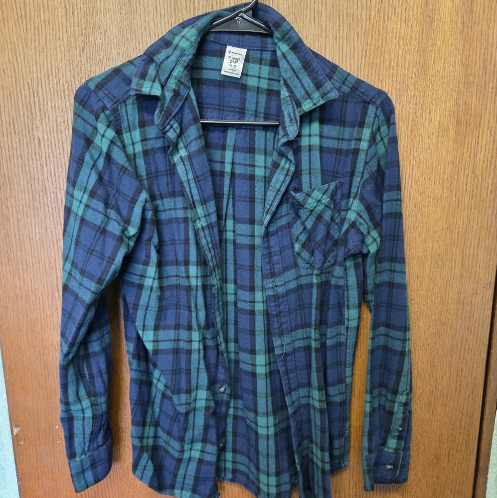 🟡Plaid Button Down🟡